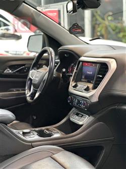 GMC Acadia